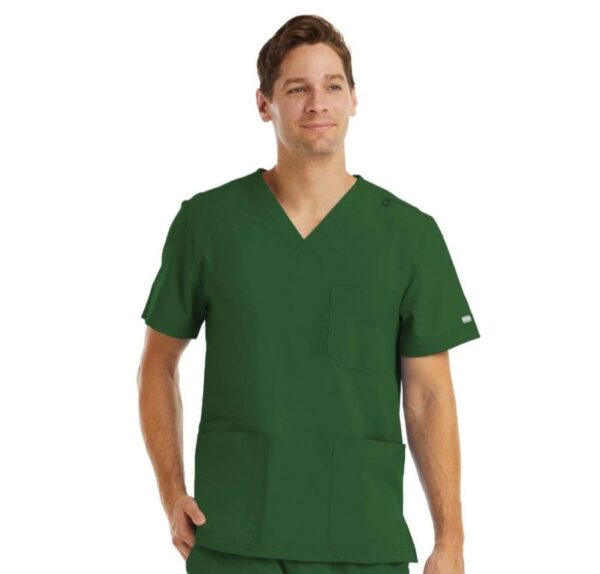 Polera Clínica hombre verde pabellón, Maevn.